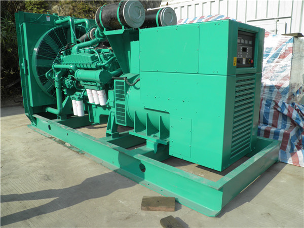 平江发电车出租-柴油发电机散热器怎样散热