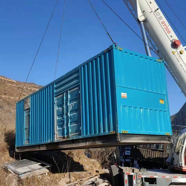 平江发电机的发电效率受多种因素影响，主要包括以下几个方面：