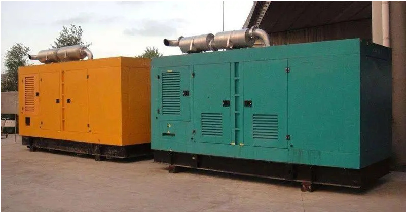 平江如何根据实际负载情况选择合适功率的发电机组？