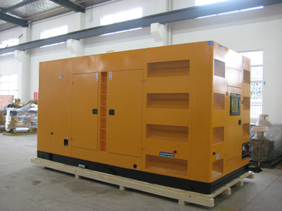 平江不同类型的发电机组在冬季保养时的注意事项有何差异？